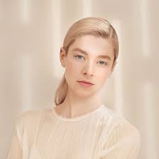 10021 westlake drive charlotte, nc 28273 phone: Euphoria S Hunter Schafer On Shiseido Makeup Self Expression
