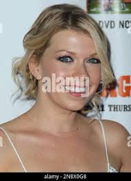 Actress Mary Elizabeth Ellis arrives at the premiere screenings of FX's  "It's Always Sunny in Philadelphia" season 8 and "The League" season 4,  Tuesday, Oct. 9, 2012, in Los Angeles. (Photo by