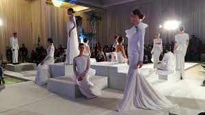 Don't go for anything that is too. Rizman Ruzaini Bridal 2018 Fashion Show Youtube