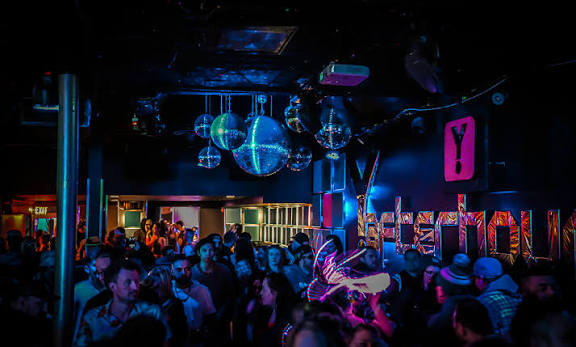 Y Afterhours - Y Afterhours added a new photo.