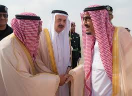 خادم الحرمين الشريفين يصل الرياض قادما من المدينة المنورة