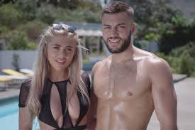 Love island returns to itv2 on monday 28th june 2021! Tinder Partners Love Island Ahead Of Summer Season Campaign Us