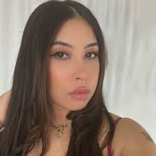 Ashlee Dowd's Instagram, Twitter & Facebook