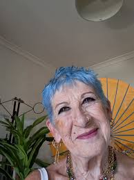 Hello, I'm Diana and something to know about me is iv known Gina a few  years I'm excited to go