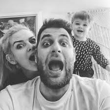 Na začátku února 2020 se na instagramu pochlubila, že jejím novým přítelem je petr leitgeb, se kterým ji pojí dlouholeté přátelství. Nikol Stibrova Ma Nejen Ruzove Vlasy Ale I Budoucnost Bude Svatba A Dalsi Dite Sedmicka Cz