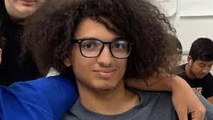 Sara Overton's Instagram, Twitter & Facebook