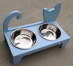 Elevated Cat Feeder Ot Woodandmoredesigns Na Etsy Cat Feeder Pet Furniture Pet Feeder