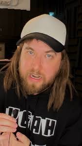 Brandon Rigsbee's Instagram, Twitter & Facebook