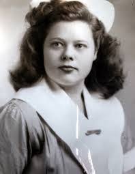 Loren Arnold's Instagram, Twitter & Facebook