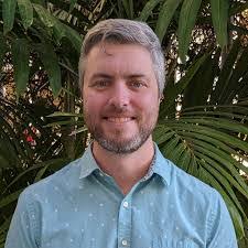 Thomas Pitzer's Instagram, Twitter & Facebook