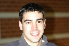 Oviedo homenajea a Saúl Blanco (Alta Gestión Fuenlabrada)