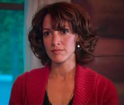 S5.E3 ∙ Lady of the Lake Sun, Jan 20, 2008 Jennifer Beals as Bette Porter  #JenniferBeals #TheLWord