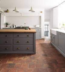 Terracotta tiles have been around forever but most homeowners prefer the trending porcelain, vitrified or stone tiles instead of terracotta for the if you want to infuse an earthy charm into your home, these tiles are the way to go. What Color Walls Go With Terracotta Tiles
