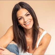 Danielle Mecca's Instagram, Twitter & Facebook