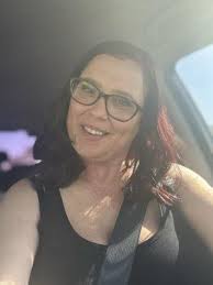 Taylor Witcher-Page, Mary Kay Independent Beauty Consultant, 2600 Park  Meadows Dr, Bakersfield, CA 93308, US