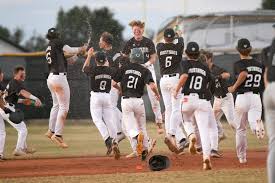 Merritt Island faces Melbourne in Tuesday night baseball