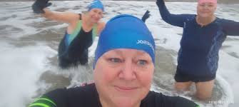 What a lovely if not wild dip this morning. Great to see a few of the  mermates 😊🥰