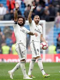Marcelo wants his last dance. Marcelo Of Real Madrid Karim Benzema Of Real Madrid Celebrate Goal Real Madrid Madrid Football Photos