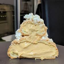 Choux Tres Tres Caramel De Michalak En 2020 Gateaux Et Desserts Dessert Caramel