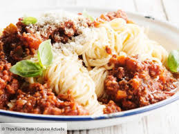 3 Facons De Faire Une Sauce Bolognaise Sans Viande En 2020 Sauce Bolognaise Bolognaise Recette Sans Viande