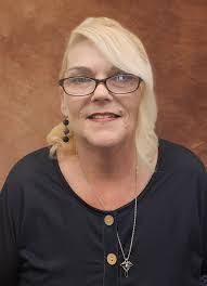 Amy Schmucker's Instagram, Twitter & Facebook