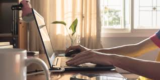 Companies hiring for entry-level remote jobs