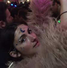 I need 18 more votes to get a nameplate from 50. Can some of you please  help? I'll vote back! 😊 IGN: Iowynn Seranna Reaction: 1