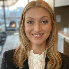 Lori Grimmer's Instagram, Twitter & Facebook