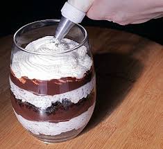 Top the parfaits with cool whip. Oreo Cheesecake Parfait For Two Mama Bear S Cookbook