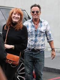 Their relationship became public in 1988 after bruce's first marriage ended, and they married in 1991. Bruce Springsteen Photostream Bruce Springsteen Bruce Springsteen The Boss E Street Band