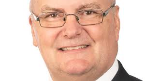 Early onset Dementia: Businessman's diagnosis at 54, 'wouldn't know where  he worked'