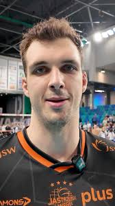 💬 Wracamy do Jastrzębia z kompletem punktów, który jest dla nas znaczący.  , 🗣️🎙️ Norbert Huber i Juan Finoli po meczu w Suwałkach.