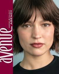 Shannon Hoppe's Instagram, Twitter & Facebook