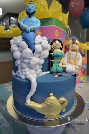 Aladdin Themed Cake With Genie Jasmine Aladdin Magic Carpet And Lamp Gateau Au Theme D Aladdin Avec Genie Jasmine Aladdin T Cupcake Cakes Cake Cake Pops