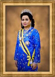 İdris şah'ın uzun hükümdarlığı sırasında raja azlan şah'ın ağabeylerinin çoğu ölmüştü. Persatuan Bangsa Johor Duli Yang Maha Mulia Permaisuri Zarith Sofiah Binti Almarhum Sultan Idris Shah Al Mutawakkil Alallahi Shah Dk Johor Spmj Johor Spcm Perak Duli Yang Maha Mulia Permaisuri Zarith