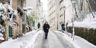 Selon un bulletin de météo france publiée à 6 heures, les chutes de neige ont cessé sur les ardennes, sur le. Meteo De La Neige A Paris A Quelques Jours Du Printemps Le Point