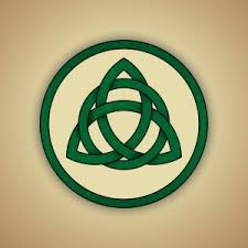 In celtic mythology, it represented heaven, spirituality, faith and god. Celtic Knot Meanings Design Ideas And Inspiration Udemy Blog
