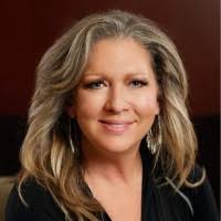 Becky Bosch's Instagram, Twitter & Facebook