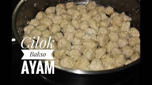 Cara buatnya dijamin gampang gak pake susah, bisa dibuat original atau diberi isian sesuai selera. Resep Cilok Bakso Ayam Mudah Enak Dan Lembut Youtube