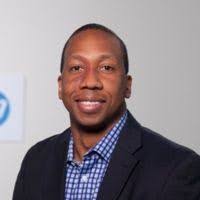 Robin Mcnulty's Instagram, Twitter & Facebook