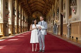 The baby is named after queen elizabeth ii, harry's grandmother, who was called lilibet during her childhood, and the late diana, princess of wales, harry's mother, who died in a car crash in paris in 1997, while being pursued by paparazzi. Baby Sussex Harry Und Meghan Geben Namen Bekannt Unterhaltung Stuttgarter Nachrichten