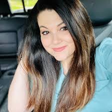 Cecilia Lacy's Instagram, Twitter & Facebook