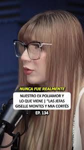 Mia Custer's Instagram, Twitter & Facebook