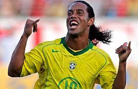 Ronaldinho marcou dois gols e ainda deu duas assistências no que seria sua última partida como jogador do barcelona. Ronaldinho The Joy Of Soccer Tomas Elias Gonzalez Benitez Sport Business Desde Venezuela