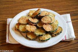 Cook until golden brown, about 2 minutes per side. Easy Fried Zucchini Chips Copykat Recipes