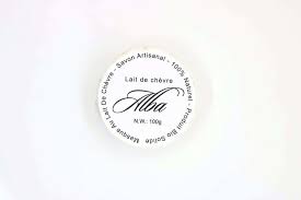 Ici, je vous partage mon avis après 1 mois d'utilisation. Savon Masque Au Lait De Chevre Alba Perrez Mademoiselle K