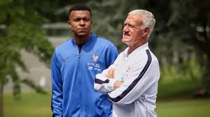 “Kylian tiene una experiencia que otros no”: Didier Deschamps promete que Mbappé será fundamental en el Mundial