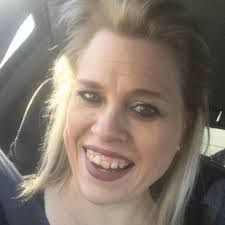 Lori Cottingham's Instagram, Twitter & Facebook