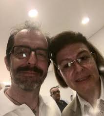 Οπως δηλώνει η ίδια η λίνα μενδώνη, γενική γραμματέας του υπποα και διακεκριμένη αρχαιολόγος η ίδια, ο τύμβος κρύβει έναν ή περισσότερους κοσμοπολίτες. H Lina Mendwnh Eixe Sthn Patra Ena Filo Poy Prosfere Polla Patras Events