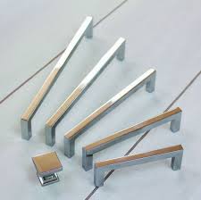 The Contemporary Square Cabinet Pull Is The Ideal Accessory For The Modern Kitchen Or Bath Kitchen Cabinet Hardware Modern Kitchen Design Contemporary Kitchen